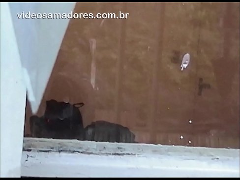 ❤️ Bărbat excitat care își privește prietena cu un alt tip, înregistrând un video de sex fără a deranja cuplul ❌  at us ❌